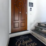 Squares Гостевой дом Неаполь