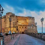 Squares 4* Naples
