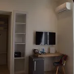 בית הארחה Squares