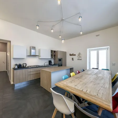 Squares Pensjonat 4*